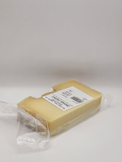 Caciocavallo stagionato ragusano