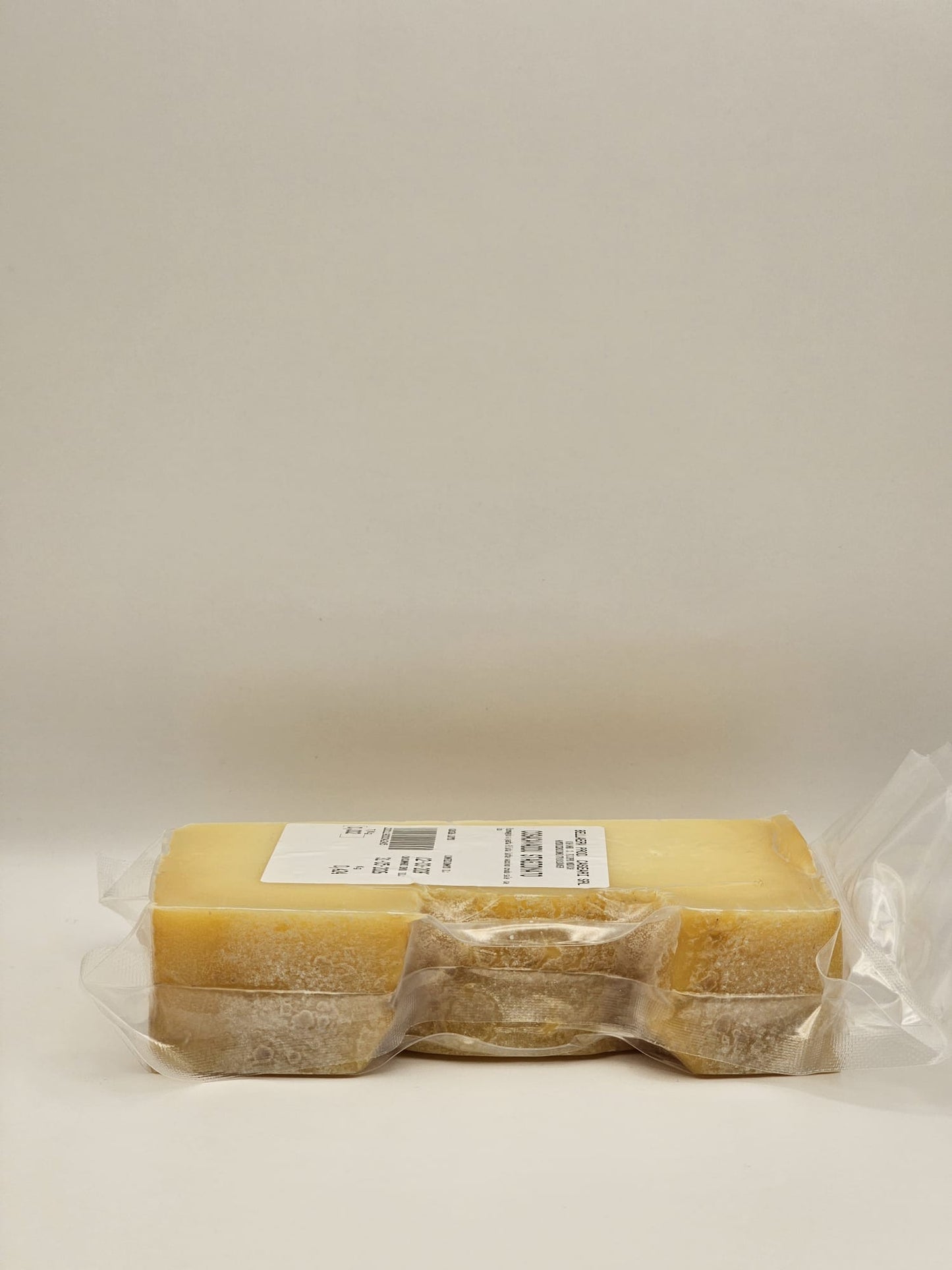 Caciocavallo stagionato ragusano